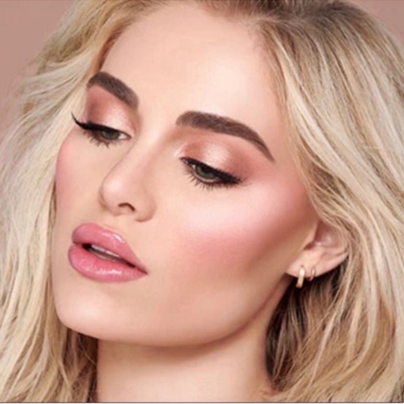 Too Faced Born This Way The Natural Nudes Palette - Picture 6 of 13